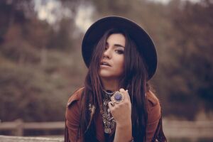 EL DÍA QUE SUEÑES CON FLORES SALVAJES