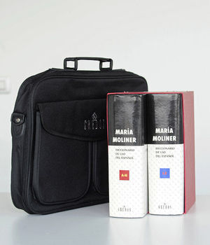 DICCIONARIO USO ESPAÑOL + MALETA GREDOS DE REGALO